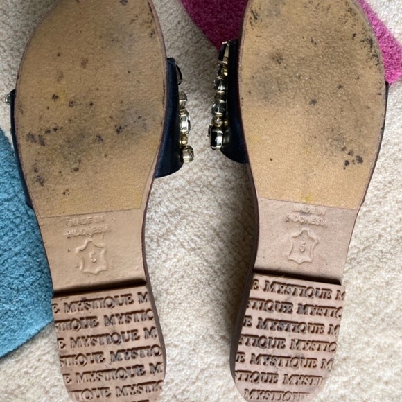 Mystique Cannon Cambodia Black Clear Crystal Jeweled Leather Slide Sandals sz 5 - Picture 5 of 5